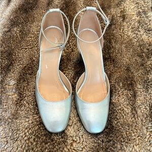 J Crew  Silver Mary Jane heels size 7